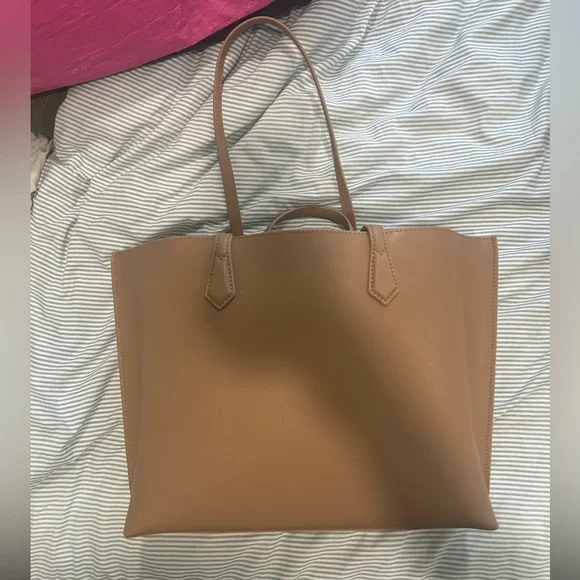 Quince Italian Leather Triple Compartment Shopper Tote - Picture 6 of 9